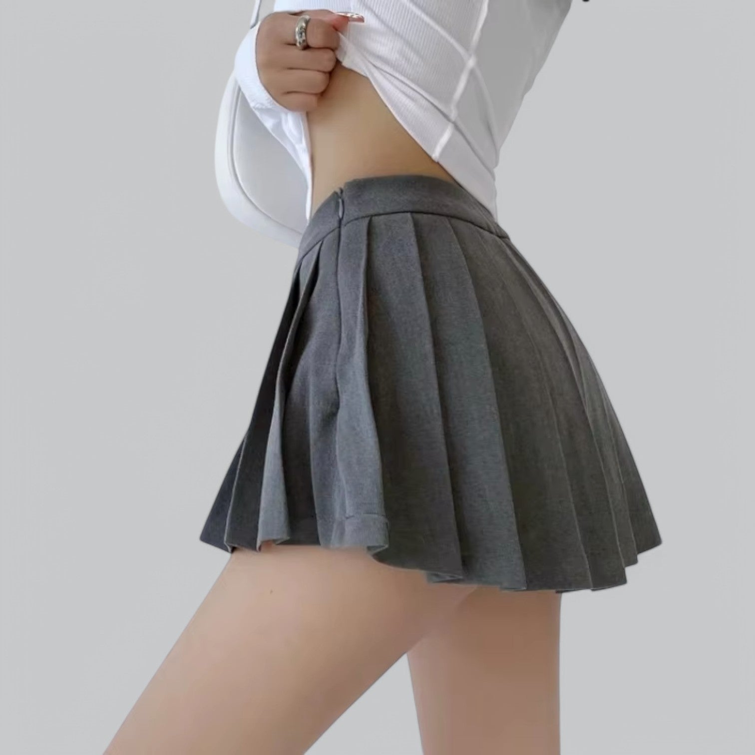 Valenti | Vintage Pleated High Waist Mini Skirt - Summer Skirt with Shorts